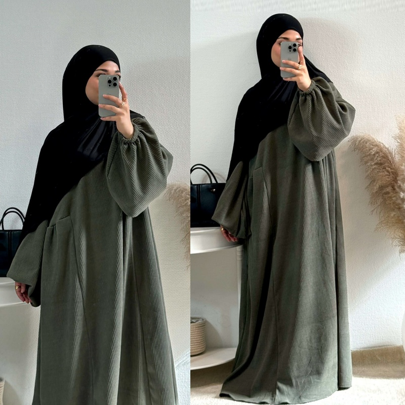 OEM 2026 Novo Estilo de Roupa Islâmica: Abaya com Manga Puff, Abaya Feminina de Corduroy, Roupa Diária, Vestido Muçulmano Feminino Plus Size