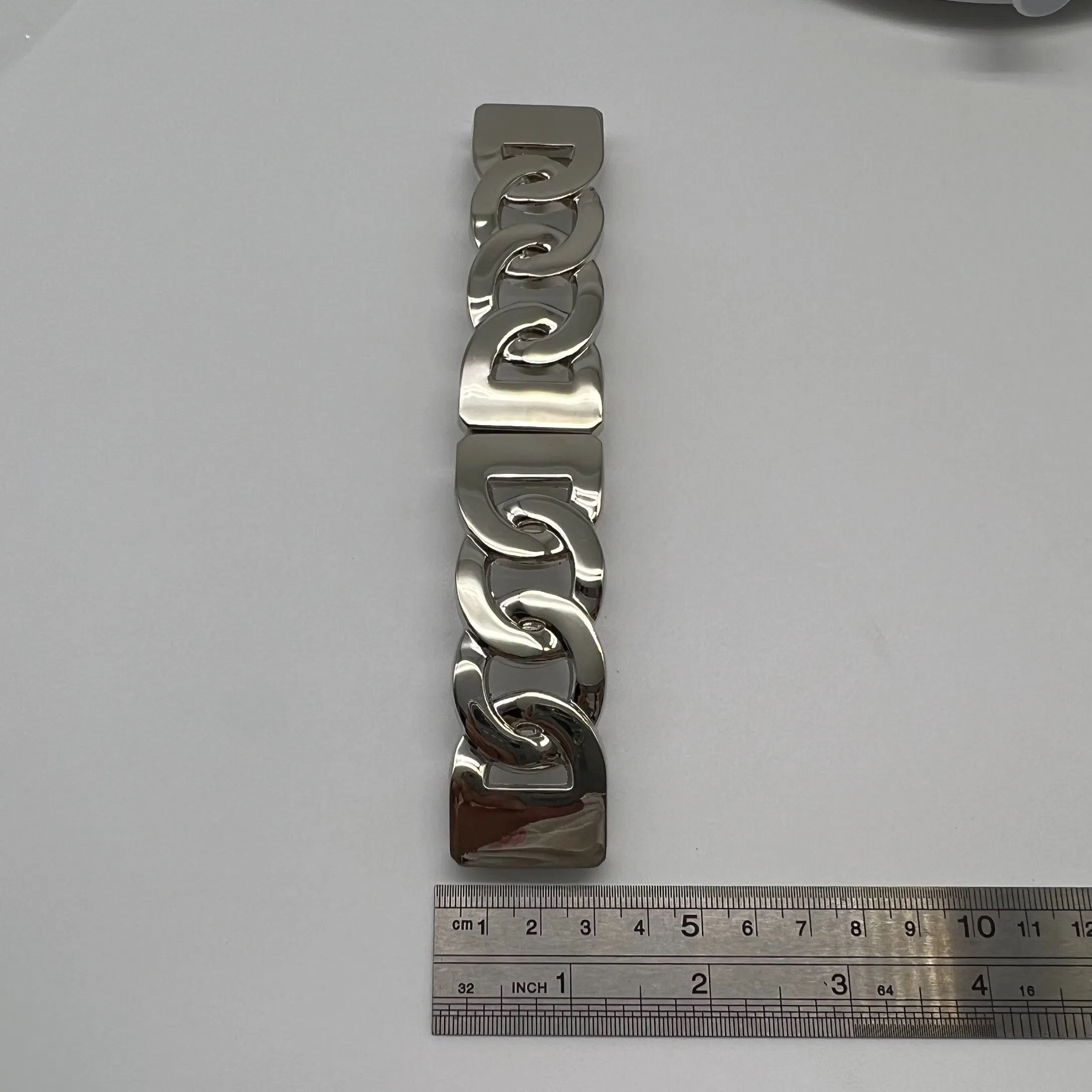 Fivelas anodizadas em cores personalizadas para coleções de moda sazonais por atacado