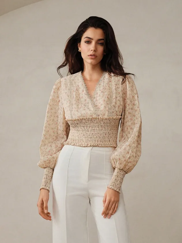 Blusa branca de manga bufante com gola redonda estilo francês para mulheres