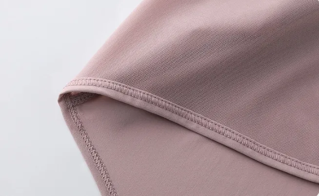 Roupas de Atividade Plus Size Novas