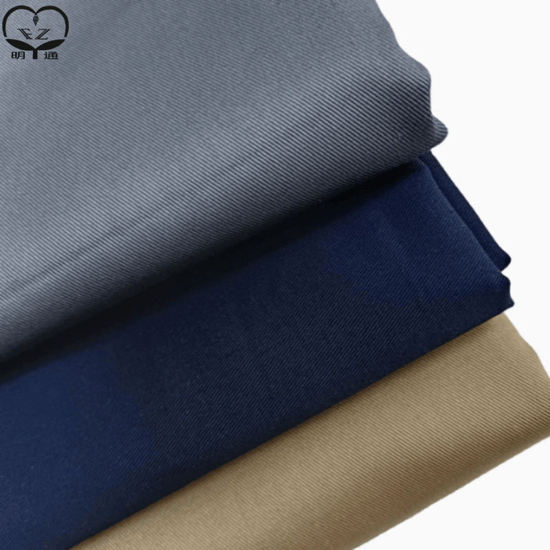 Tecido de Poliéster Twill à Frente da Moda para Tendências Sazonais