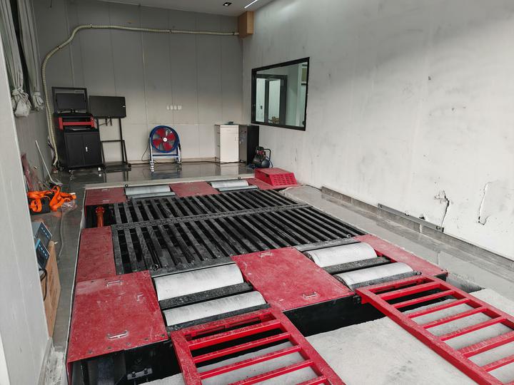 AA4C 4WD 1000hp 2000hp Vehicle Chassis Dynamometer Machine Horse Power Machine Vehicle Inspection Equipments