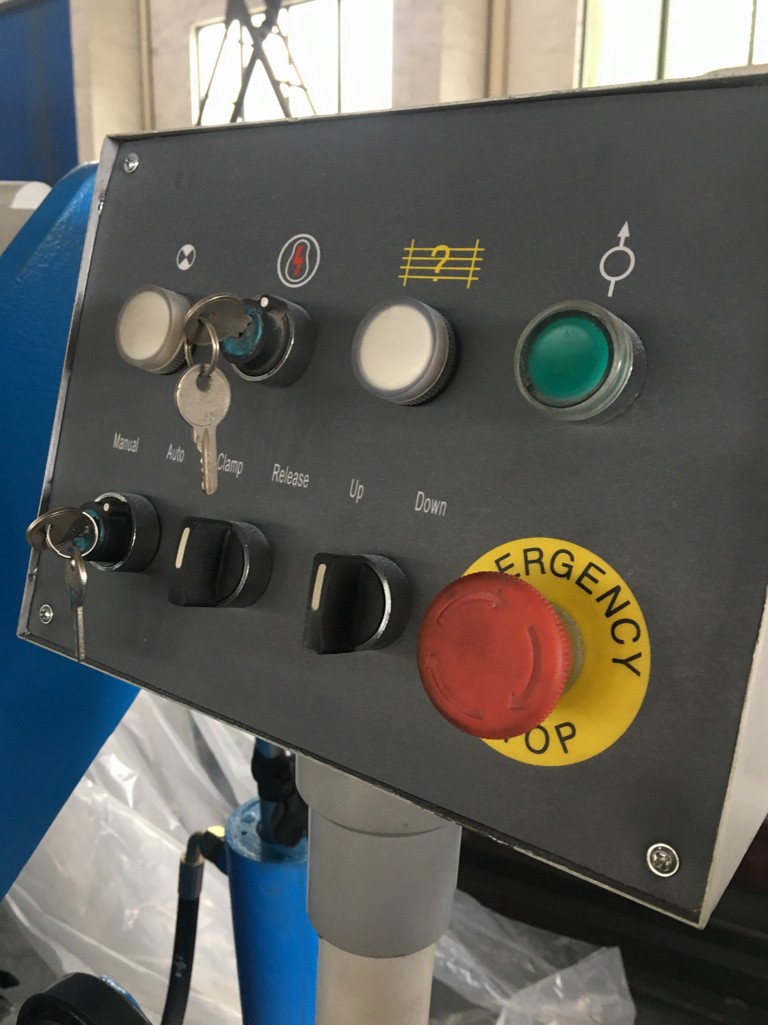 Button panel (optional)