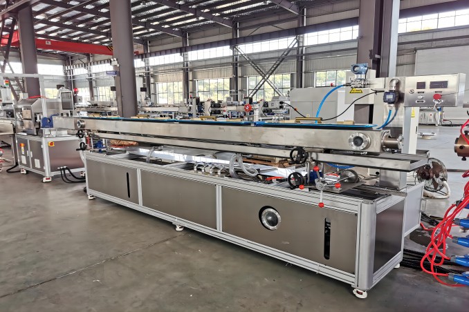 Extrusion line component