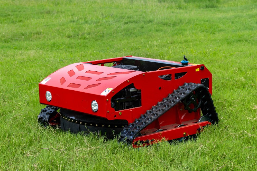 Effortless Lawn Care with Advanced Robotic Mower Technology