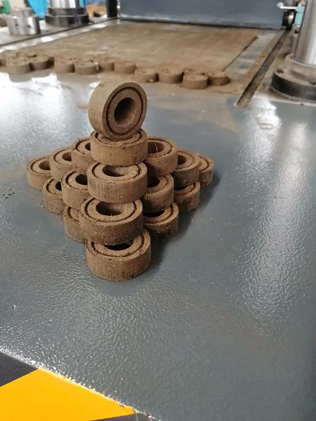 Hydraulic Press Feature 3