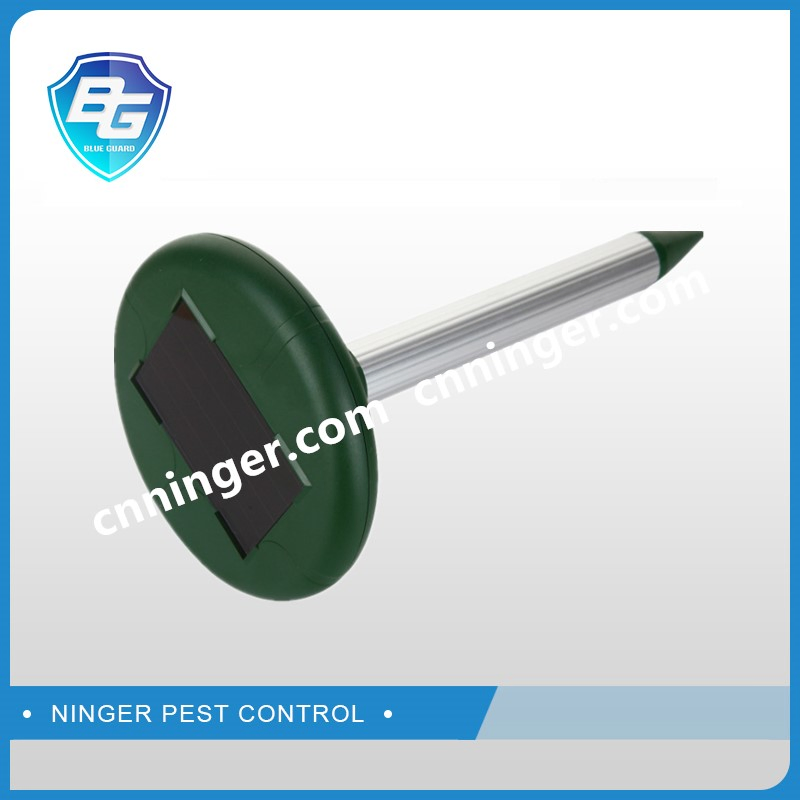 Solar Energy Animal Expeller Ultrasonic Pest Repeller Pest Control