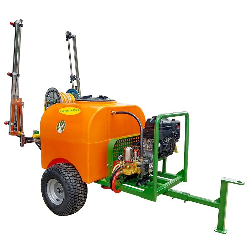 Intelligent Self-Propelled Spraying Unit Golf Course &amp; Football Turf Care Eco-Friendly Operation