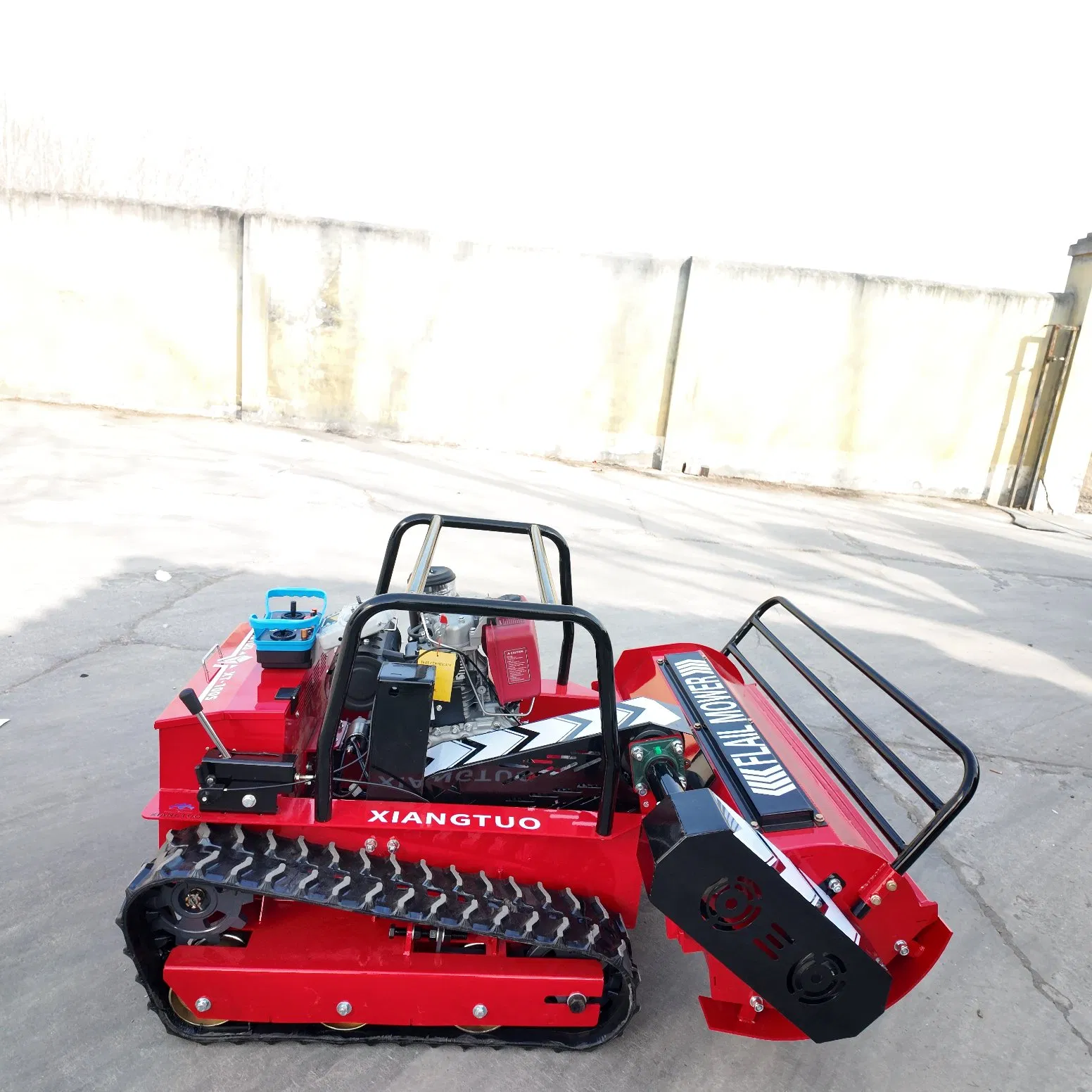 Industry Leading Remote Control Slope Climbing Golf Course Lawn Care Flail Mowe