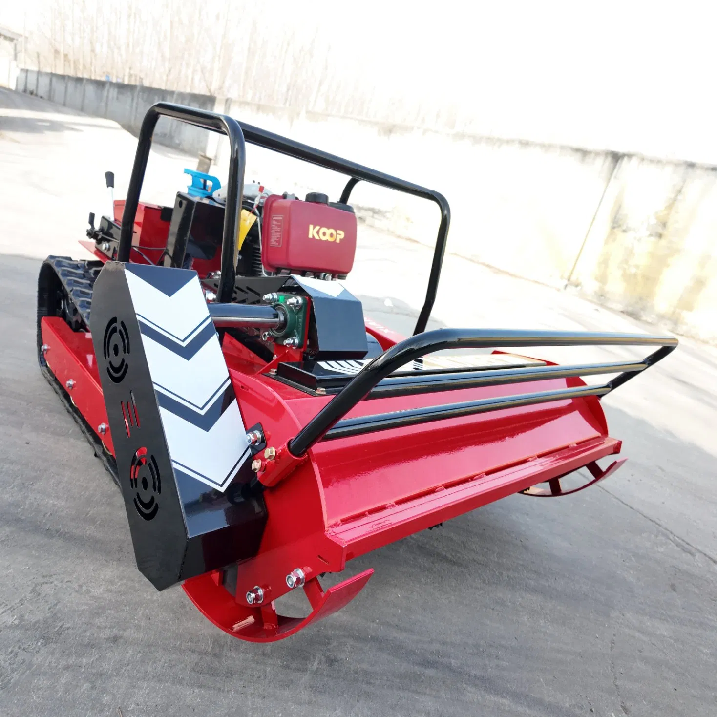 Industry Leading Remote Control Slope Climbing Golf Course Lawn Care Flail Mowe