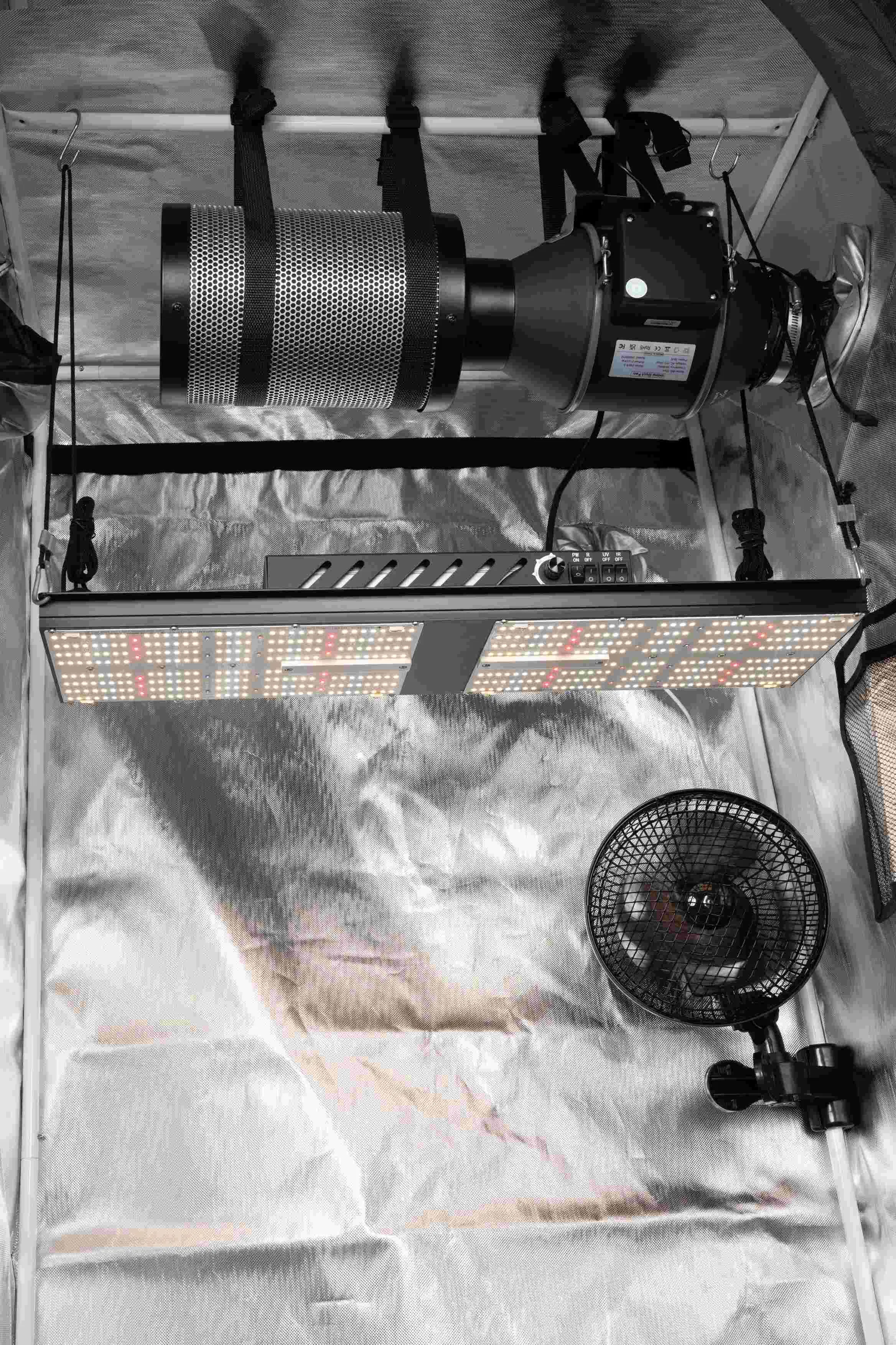 Plant Indoor LED Plant Plant Stands LED Grow Tent Kit 4X2 Seed Starting DIY Grow Tent Kit with Samsung LEDs (CE) Meanwell Power