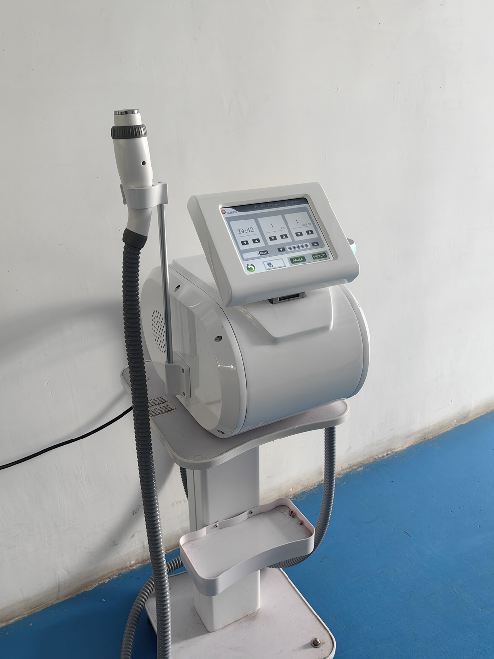 Cryoskin Face Lift Cryofrequency Facial and Body Skin Tightening Machine