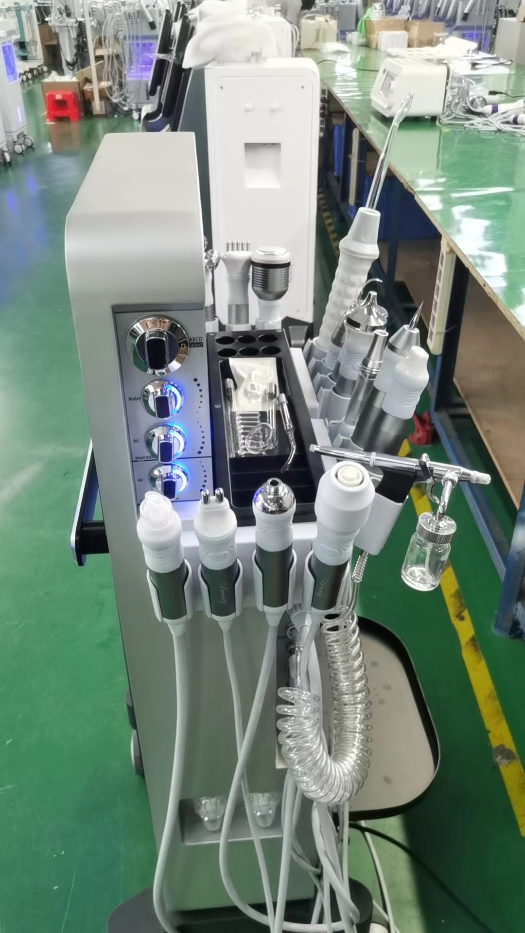 Professional 17 in 1 Hydro Facial Machine Skin Care Spa Oxygen Jet Water Peel H2O2 Facial Machine