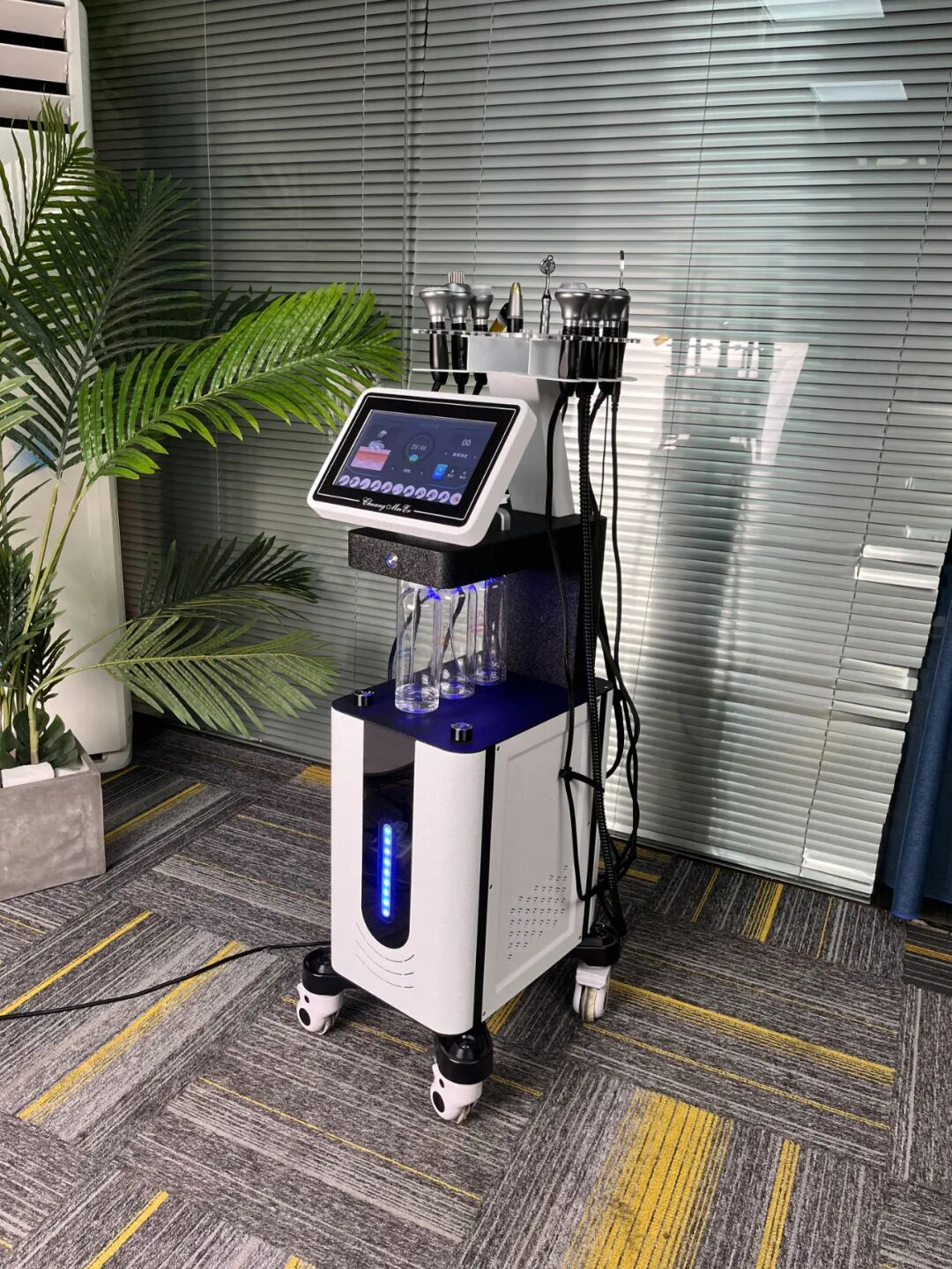11 in 1 Water Oxygen Facial Spa Equipment Multifunctional Black Oxygen Bubble Hydro Microdermabrasion Beauty Machine