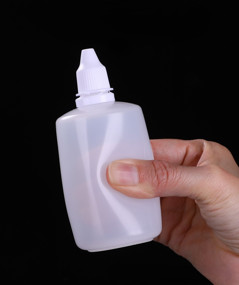 Hot Sale 10Ml 20Ml 30Ml Plastic Mini Bottles Pharmaceutical Extrusion Bottle Eye Dropper Bottles PE Plastic Packaging