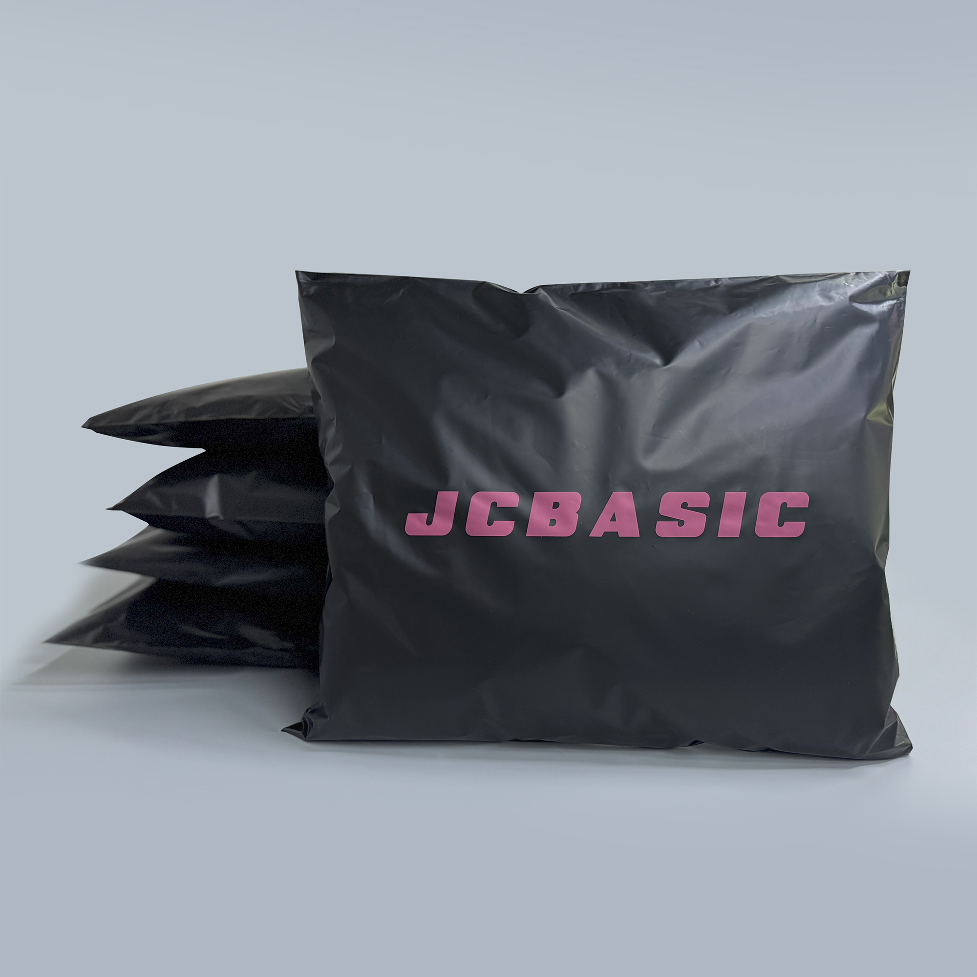 Manufacturer Biodegradable Frosted Poly Mailer Compostable Polymailer Shipping Bag Mailing Matte Courier Bag For Clothes