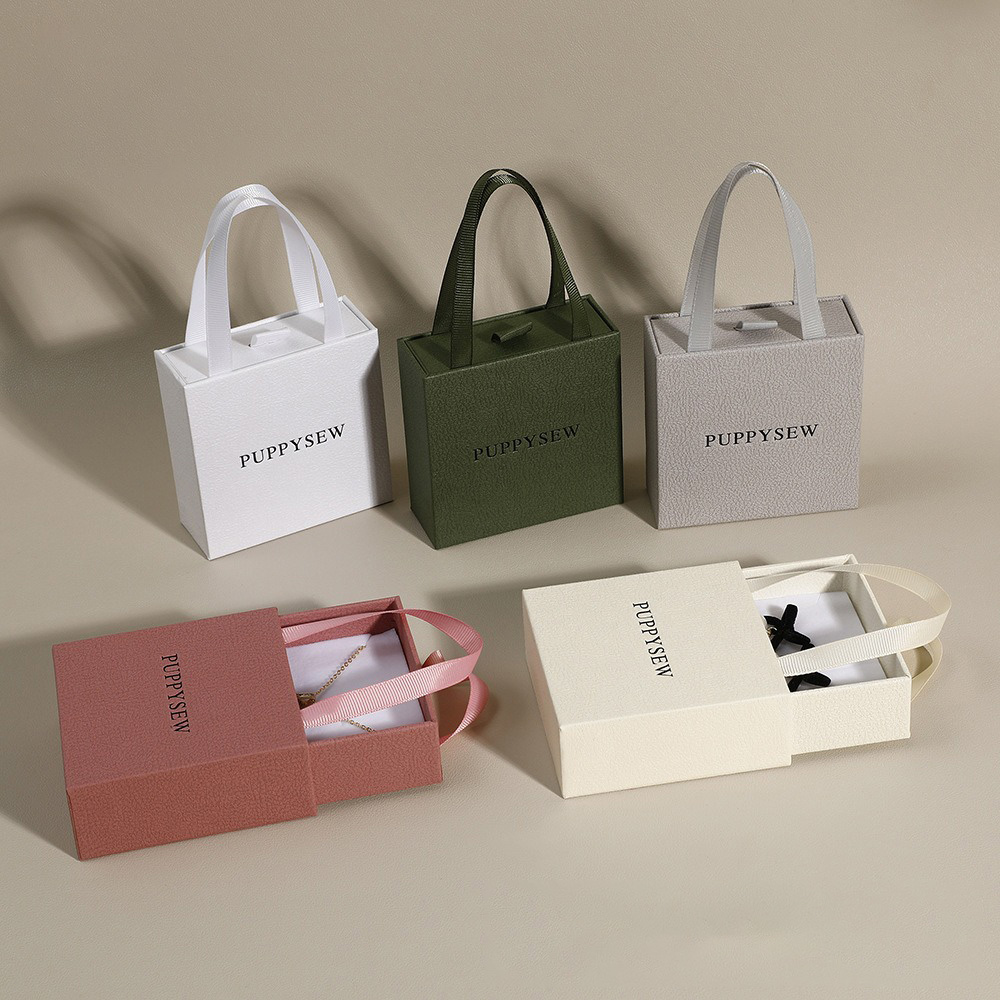 Customize Logo Portable Handheld Gift Packaging Box Bracelet Ring Earrings Paper Box Drawer Sliding Satin Jewelry Gift Box