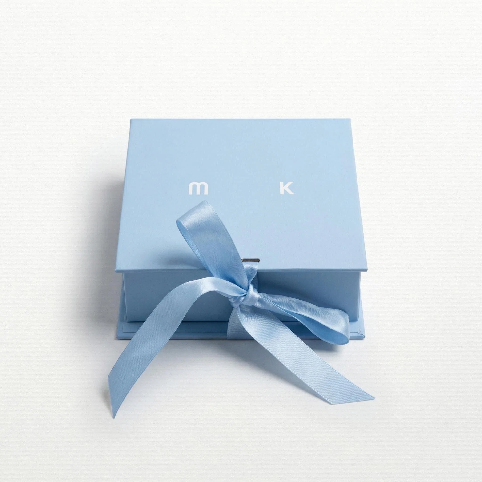 Custom Small Book Shaped Rigid Gift Box Packaging Rigid Square Gift Box Luxury Magnetic Jewelry Gift Box with Ribbon