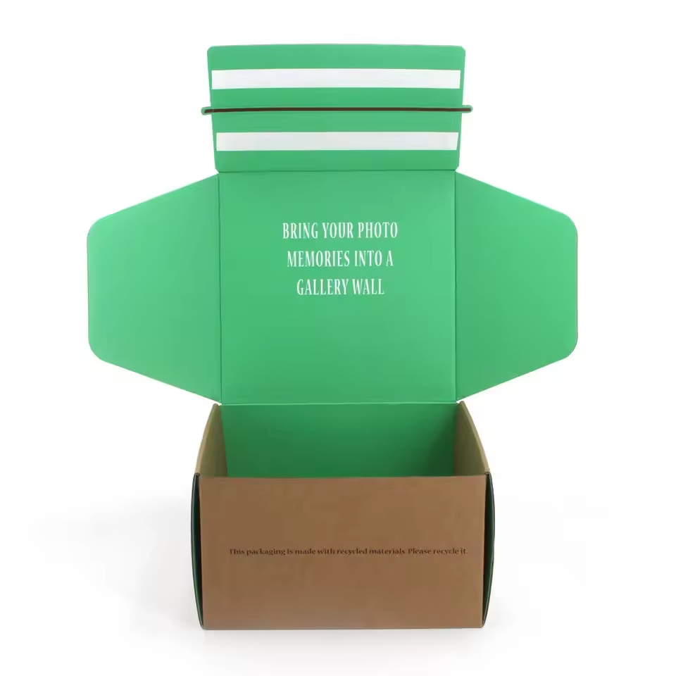 Customized Square Brown Kraft Paper Corrugated Cardboard Mailer Boxes Sponge Lining Matt Lamination for Shoes Clothing