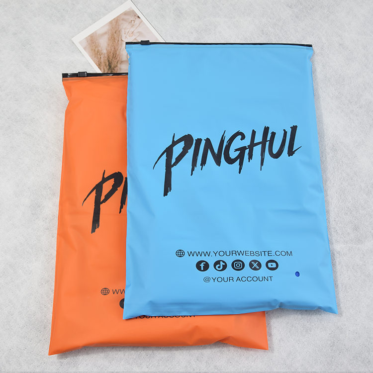 Custom Matte/frosted Biodegradable Plastic Packaging Zipper Bags,T Shirt Swimwear Zip Lock Clothing Bags With Logo