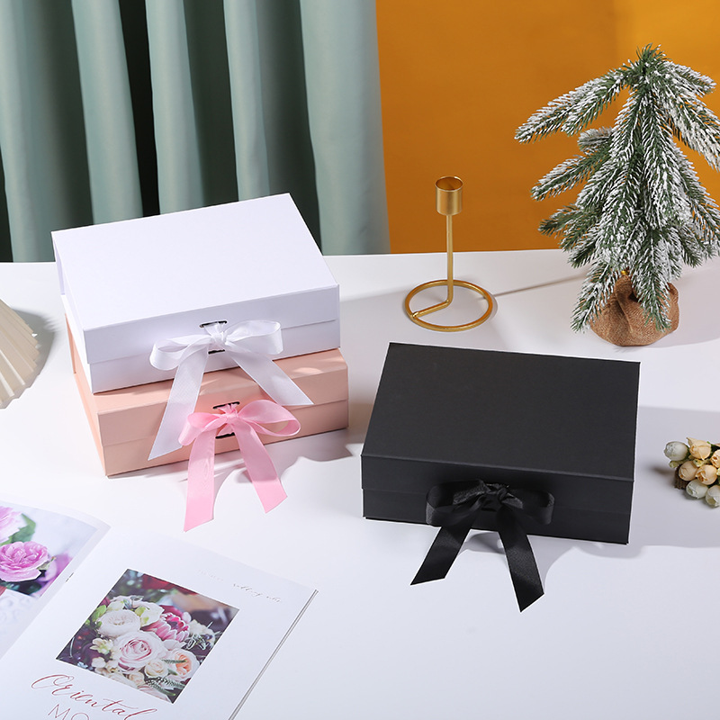 Gift Box for Birthday Party Flip Folding Magnetic Box Perfume Cosmetic Gift Paper Box Set Luxury with Ribbon Custom logo