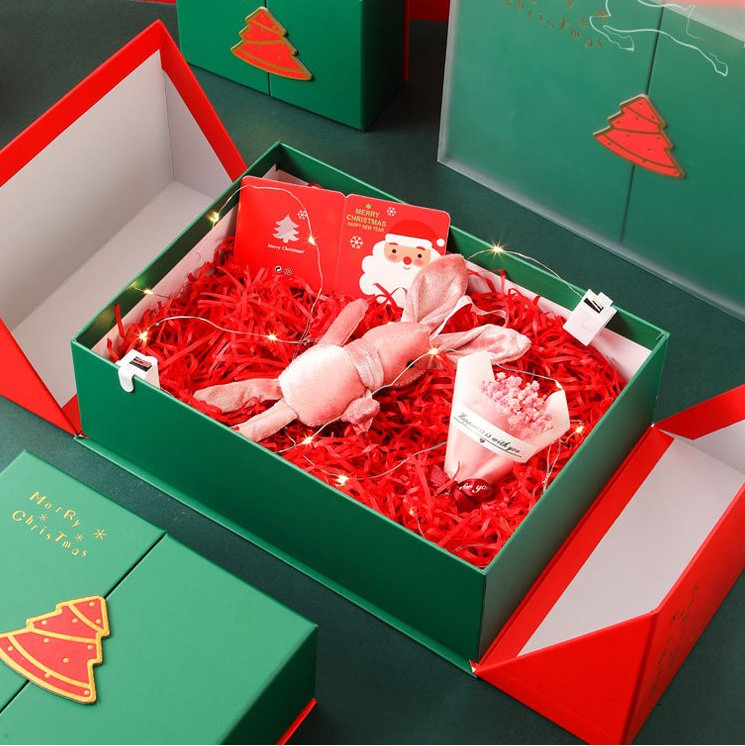 Luxury Christmas Chocolate Gift Box with Gold Foil Stamping Hot Stamp Silver Premium New Year Gift Packaging