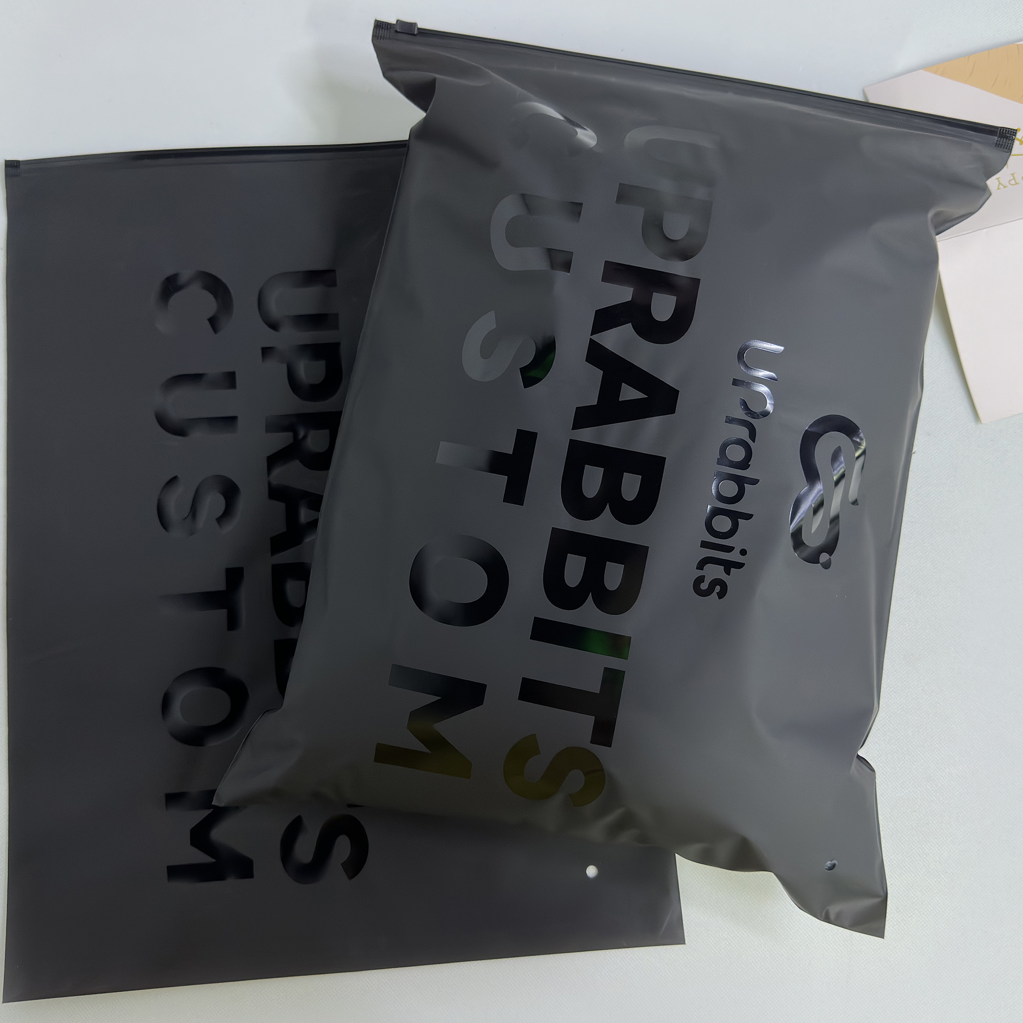 Biodegradable Eco-Friendly Custom Printing Plastic Packaging Black Zip Bag Frosted Zipper Lock Bag For Garment Clothing T-Shirt