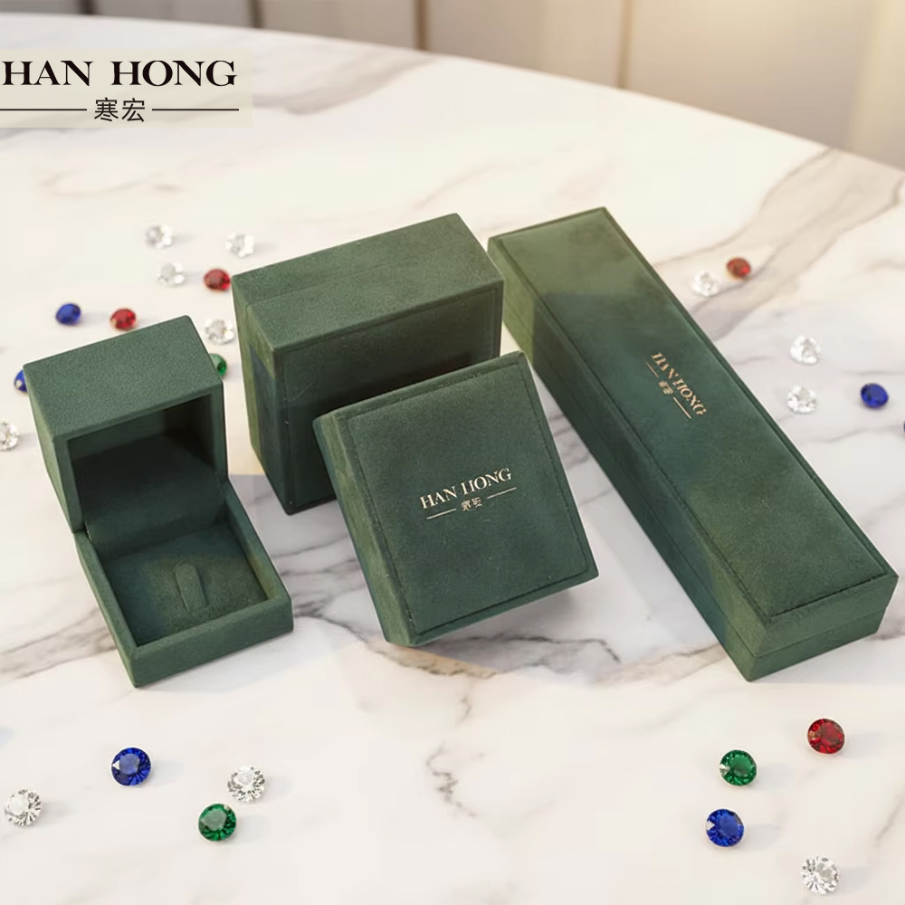 Wholesale Luxury Necklace Bracelet Earring Ring Packaging Jewellery Set Box Custom logo Premium Velvet Green Jewelry Box
