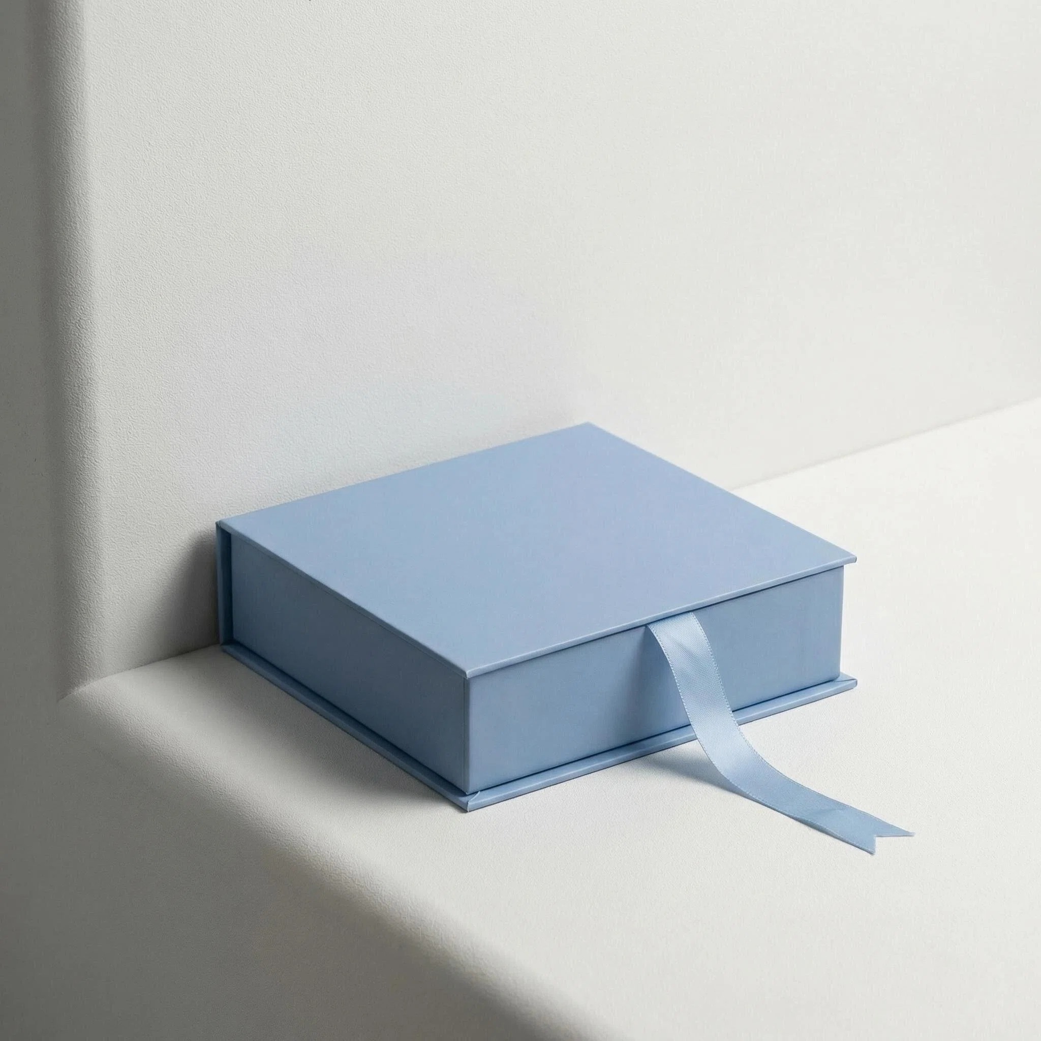 Custom Small Book Shaped Rigid Gift Box Packaging Rigid Square Gift Box Luxury Magnetic Jewelry Gift Box with Ribbon