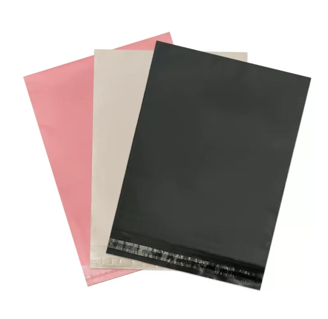 Wholesale Eco-friendly Recyclable LDPE Waterproof Zip Lock Bag Breathable Air Hole Frosted Plastic Packaging Bag Apparel