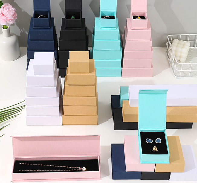 IN PACK Luxury Magnetic Jewelry Box Custom Logo Rigid Jewelry Gift Box Mini Jewelry Storage Organizer Box For Jewelry Packaging