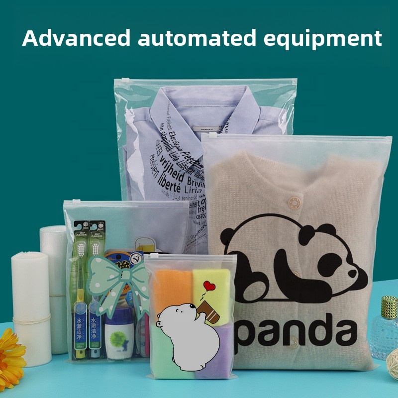 Eco Friendly Heat Seal Resealable T-Shirt Zipper LDPE Plastic Bags with Handle for Garment Packing and Clothing