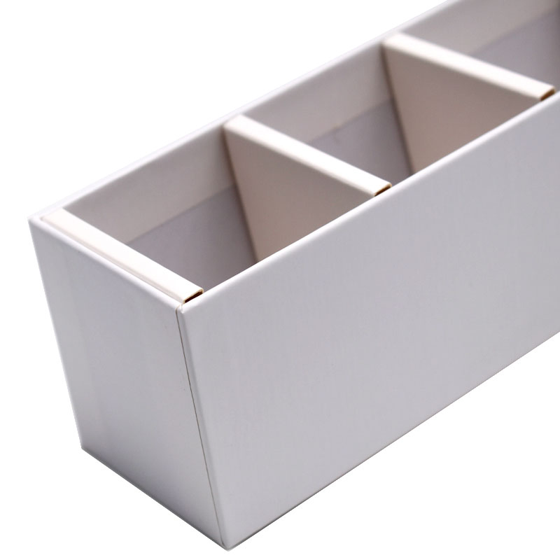 Luxury Gold Stamping Lid and Base Cardboard Candle Packaging with Divider Insert