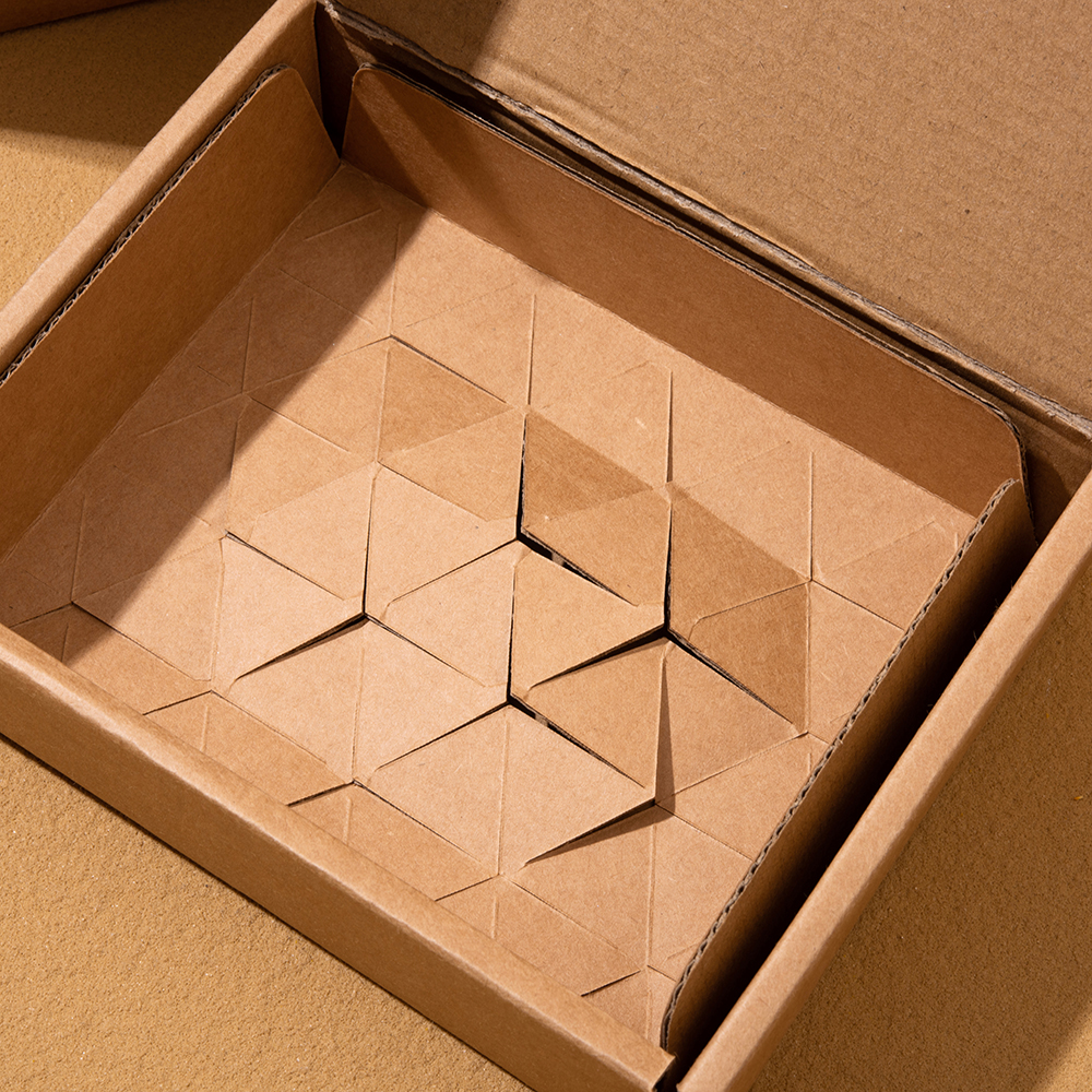 LionwrapacK Eco Friendly Kraft Paper Mailer Box with Honeycomb Insert Biodegradable Protective Packaging