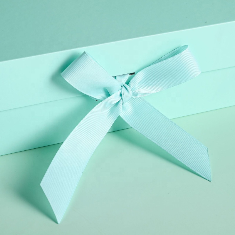 Wholesales Gift Packaging Box Magnet Foldable Clothes Paper Box with Ribbon Closure Custom Folding Storage Box