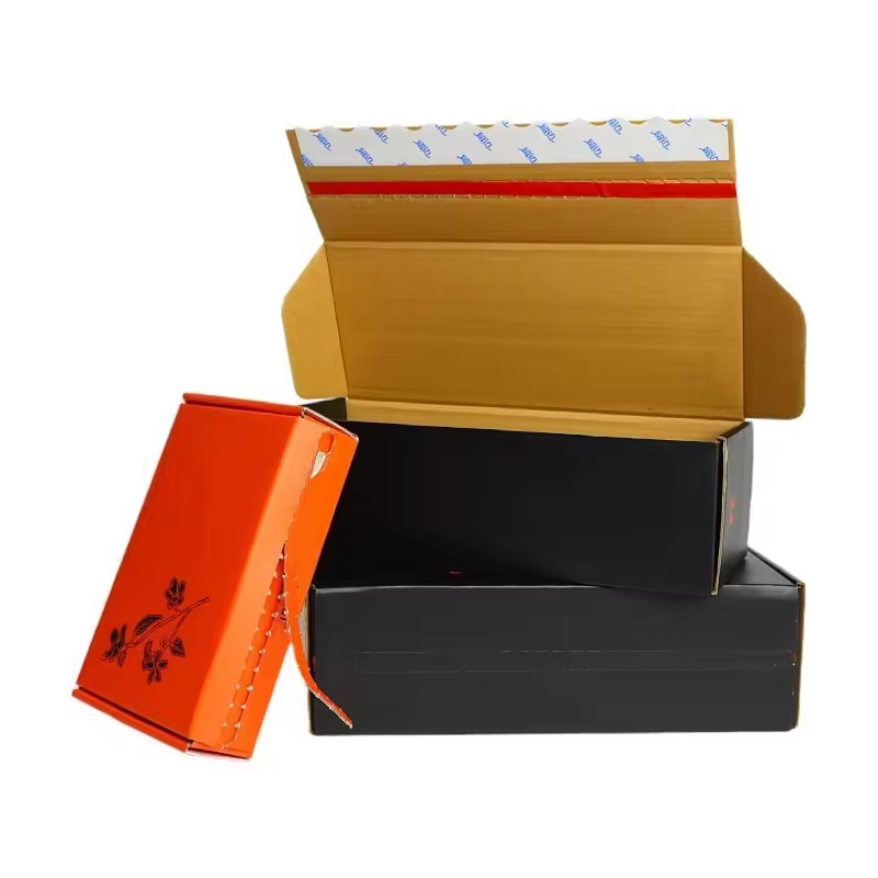 Customized Square Brown Kraft Paper Corrugated Cardboard Mailer Boxes Sponge Lining Matt Lamination for Shoes Clothing