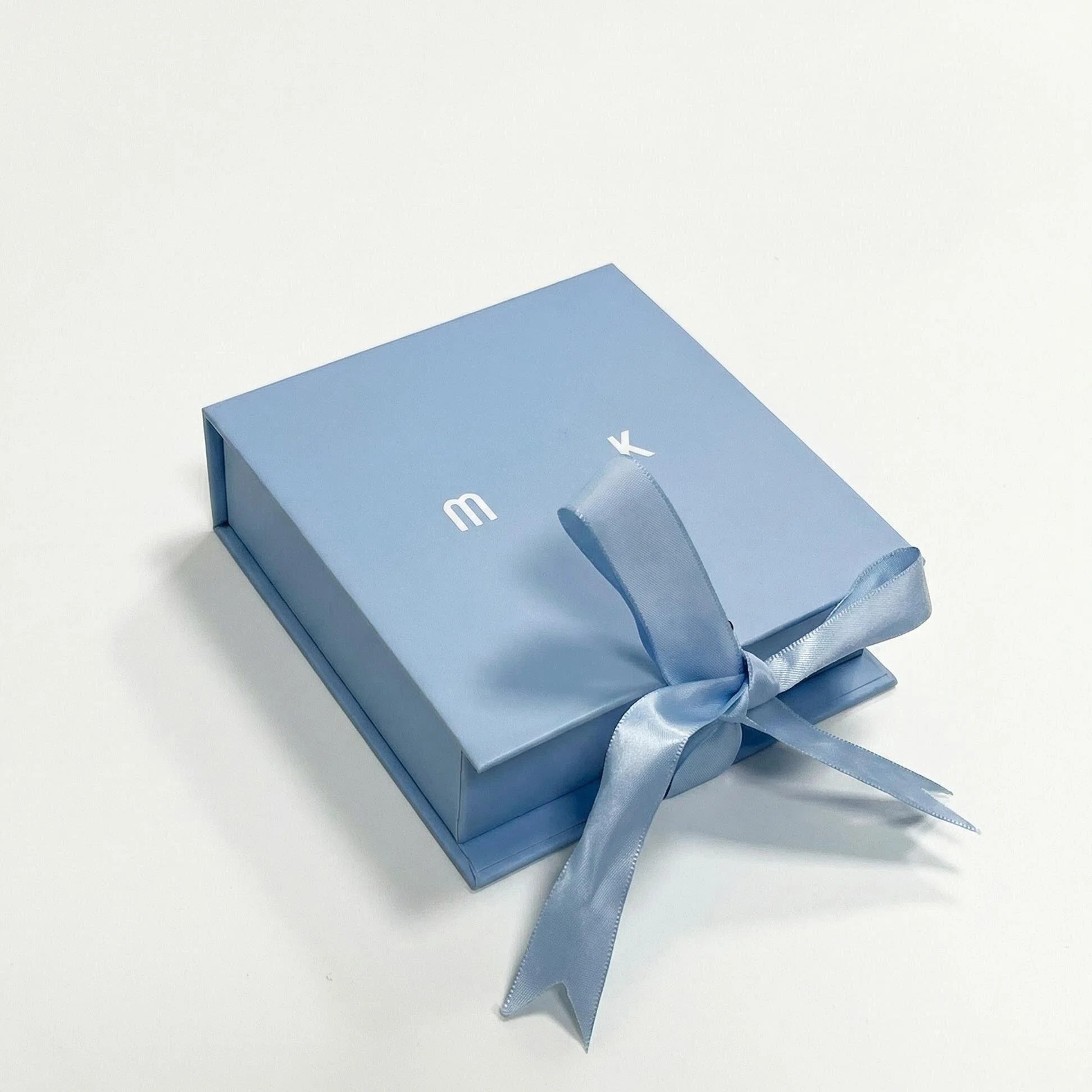Custom Small Book Shaped Rigid Gift Box Packaging Rigid Square Gift Box Luxury Magnetic Jewelry Gift Box with Ribbon