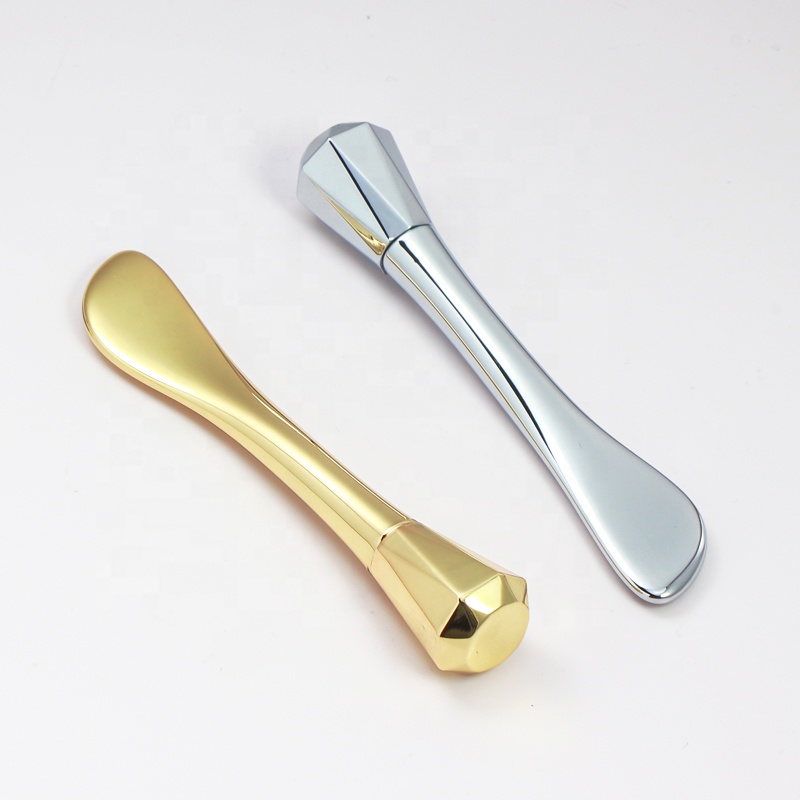 Small Mini Gold Metal Face Lifting Cosmetic Spatula Makeup Tool for Applying Cream or Spreading Products