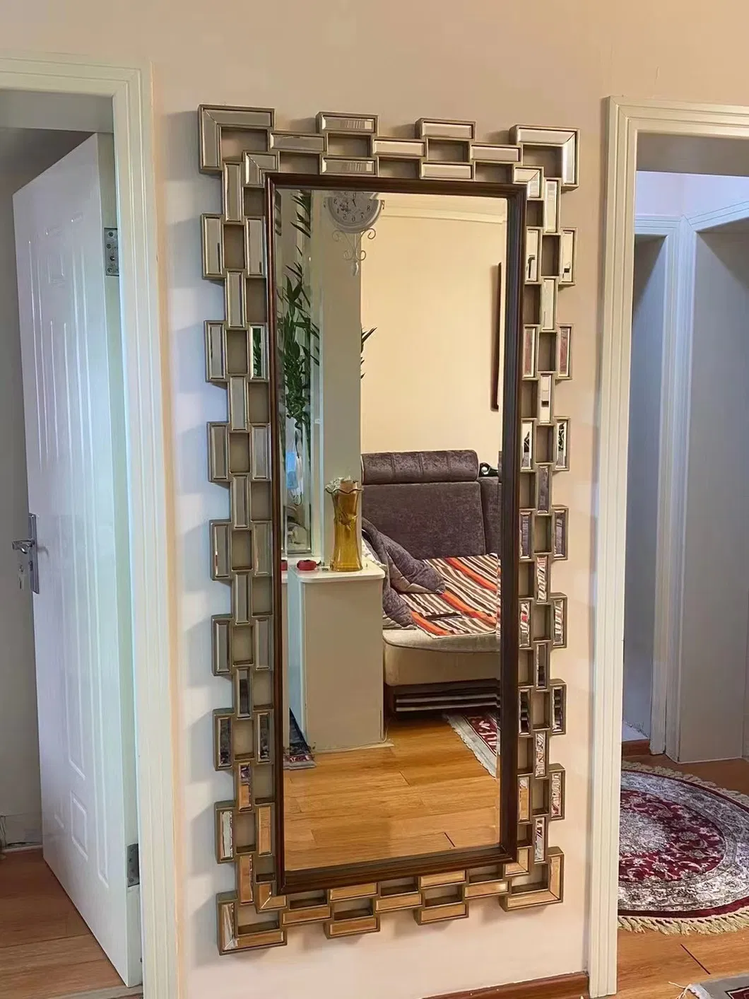 Mirror Detail 6