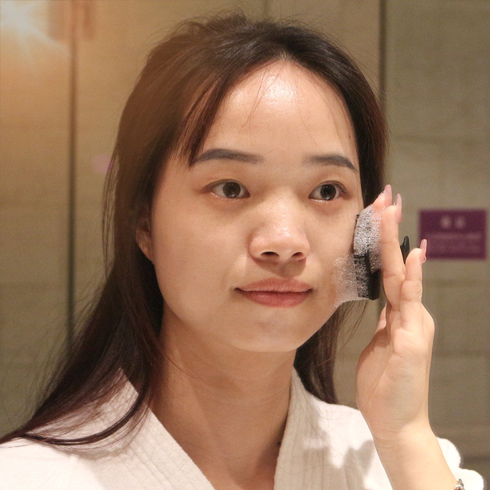 Silicone facial brush 5