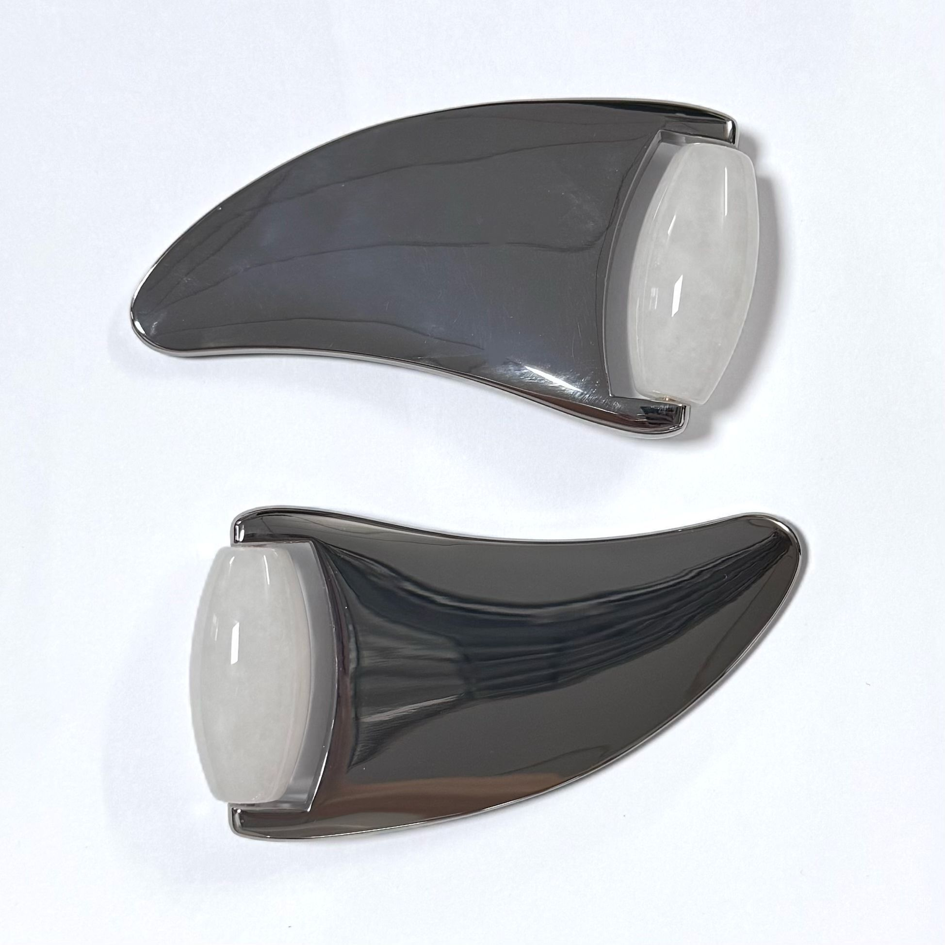 Jade Natural Gua Sha Ice Roller Beauty Tool with Custom Logo for Face Lifting and Eye Care