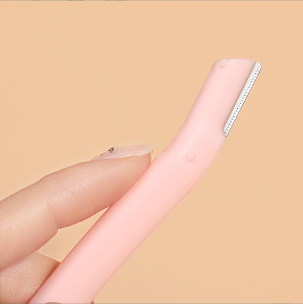 Eyebrow Trimming Kit 3