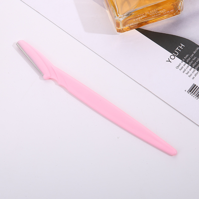 Eyebrow Razor Detail 2