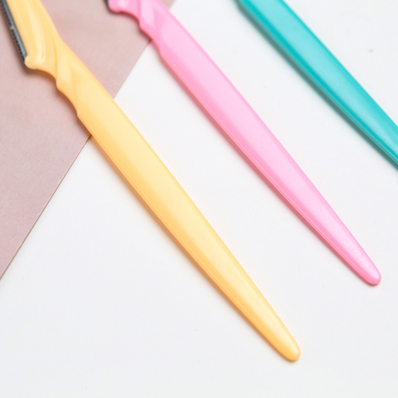 Eyebrow Razor Detail 6