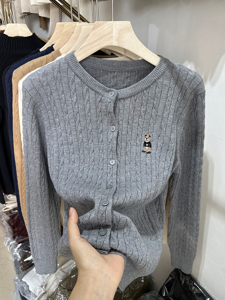 Solid Color Round Neck Long Sleeved Sweater Knitted Jacket Top for Women's New Item, Embroidered with Teddy Bear Design