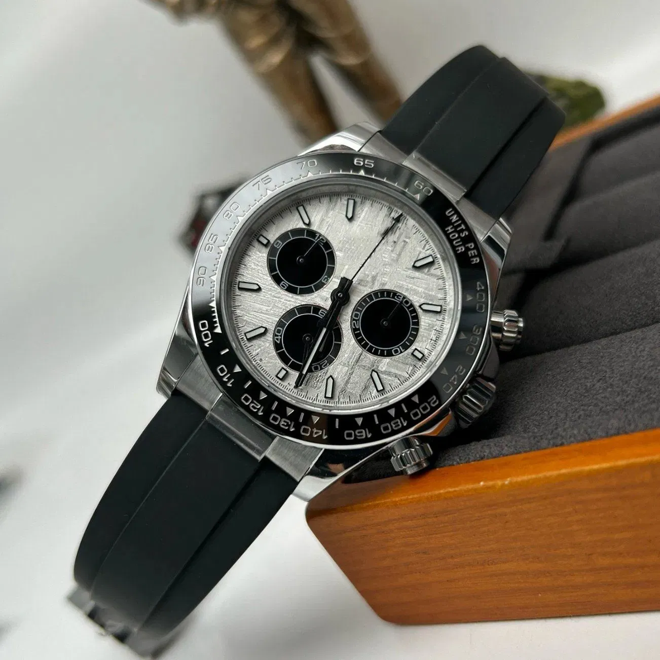 Factory Super Clone Dandong 4131 Movement 904 L Stainless Steel Sapphire Crystal Glass Mirror Wholesale Watch