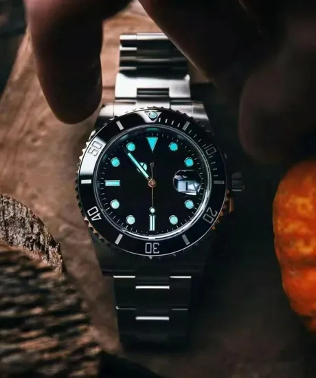 Classic Oyster-Style Watch for Daily Wear with Precise 1: 1 Dimension