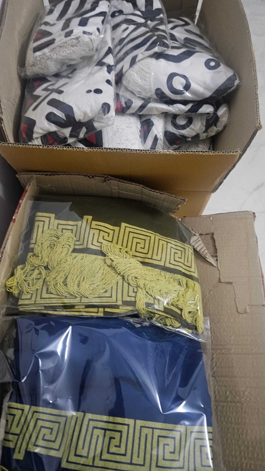 Packaging View 3
