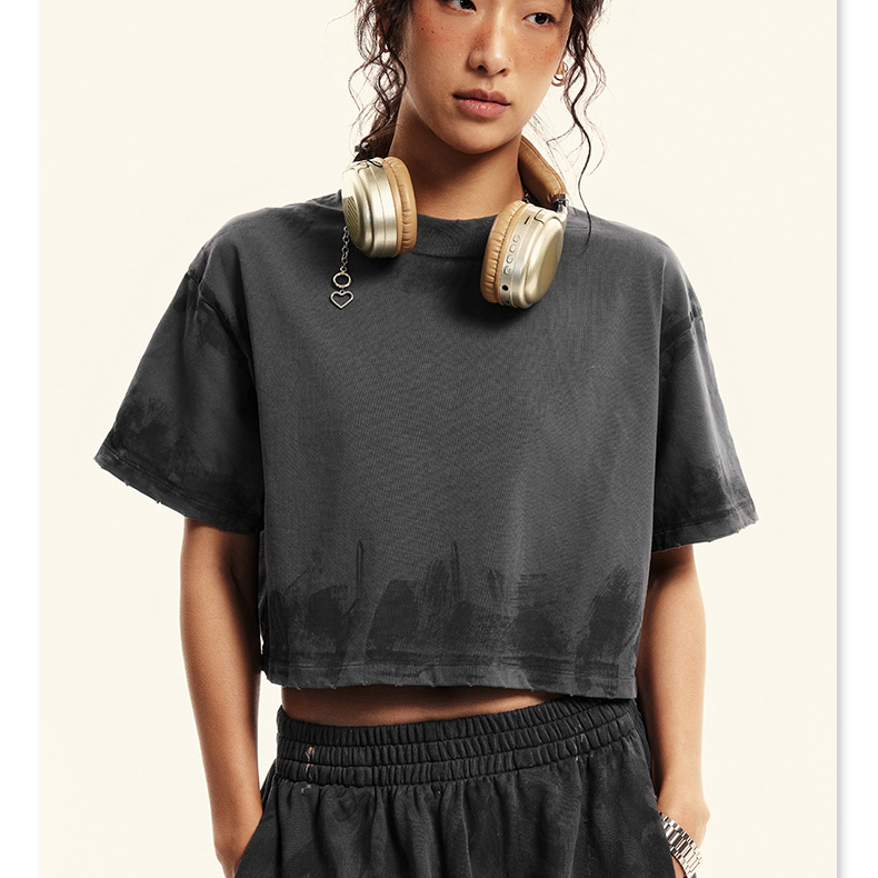 Wholesale Streetwear Heavy Cotton Custom Brush Printing Vintage Stone Washed Women's Distressed Short Length Crop T-shirts