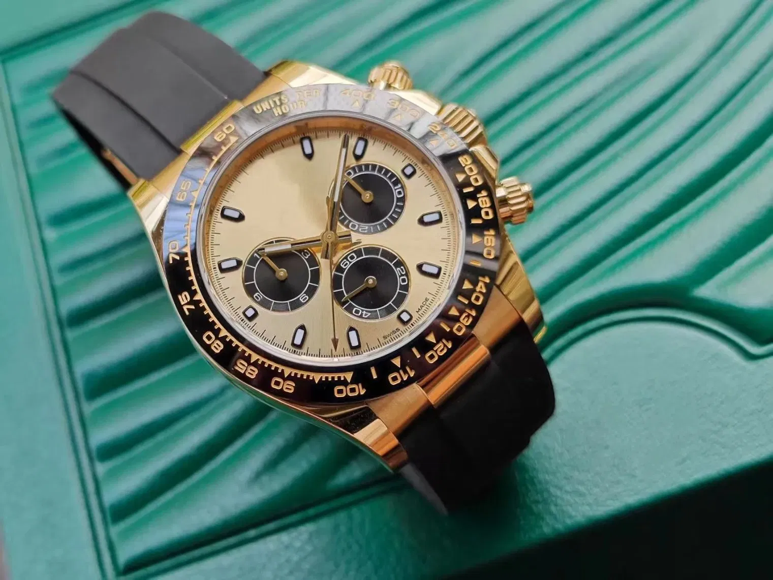 Men's Watch, Equipped with Dandong 3285 Movement, Sapphire Crystal Mirror, and Incorporating Space Mechanical Design Elements.